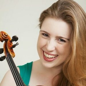 Meet your Posher, Caitlin